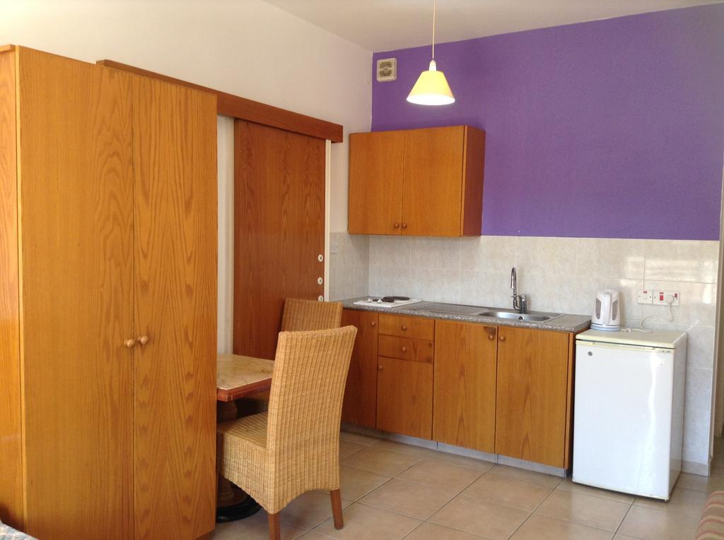 Valana Hotel Apartments Limasol Dış mekan fotoğraf
