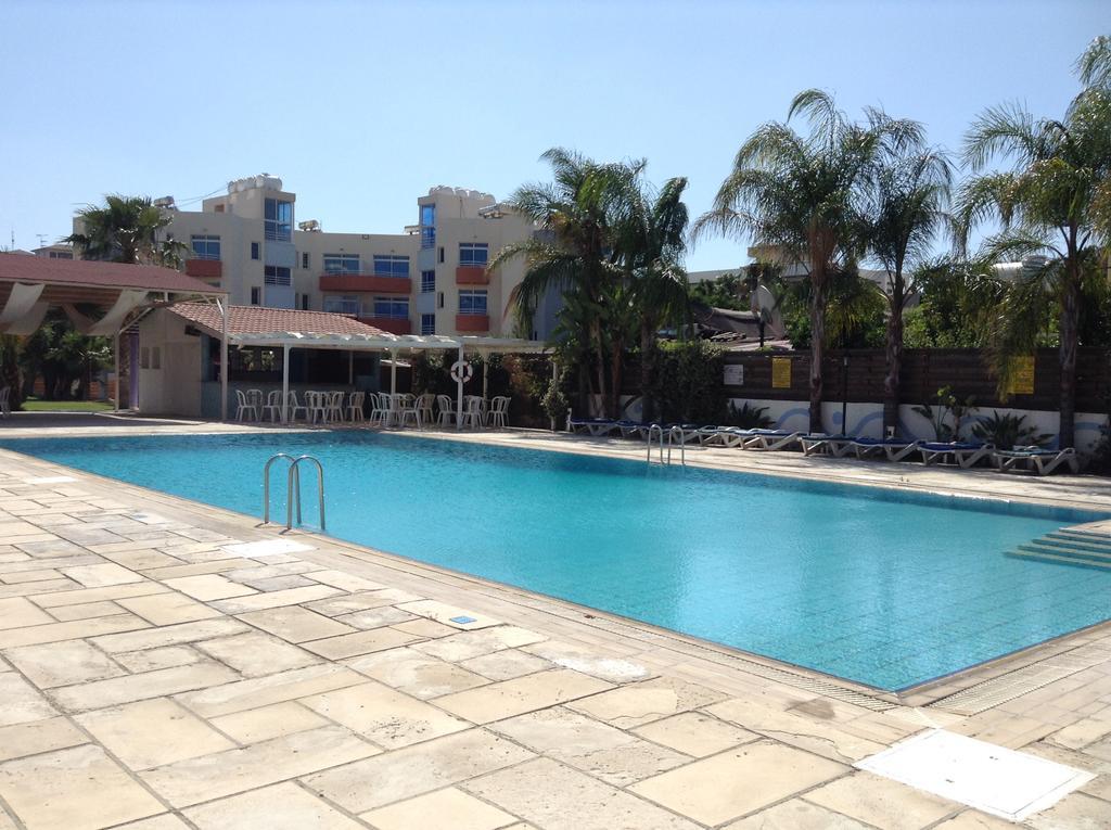 Valana Hotel Apartments Limasol Dış mekan fotoğraf